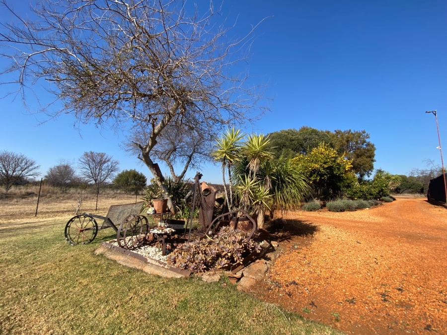 5 Bedroom Property for Sale in Koster North West